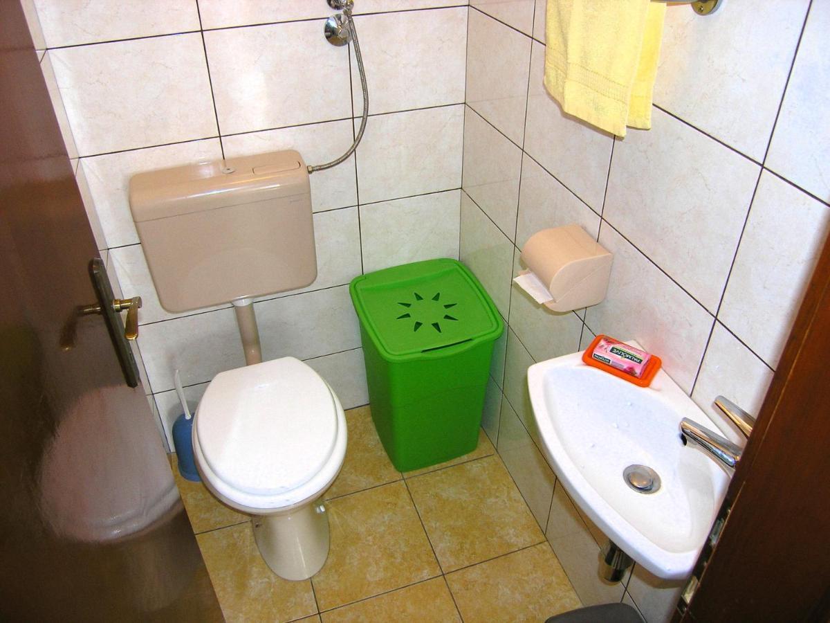 Apartments Natasa Krk Town Εξωτερικό φωτογραφία