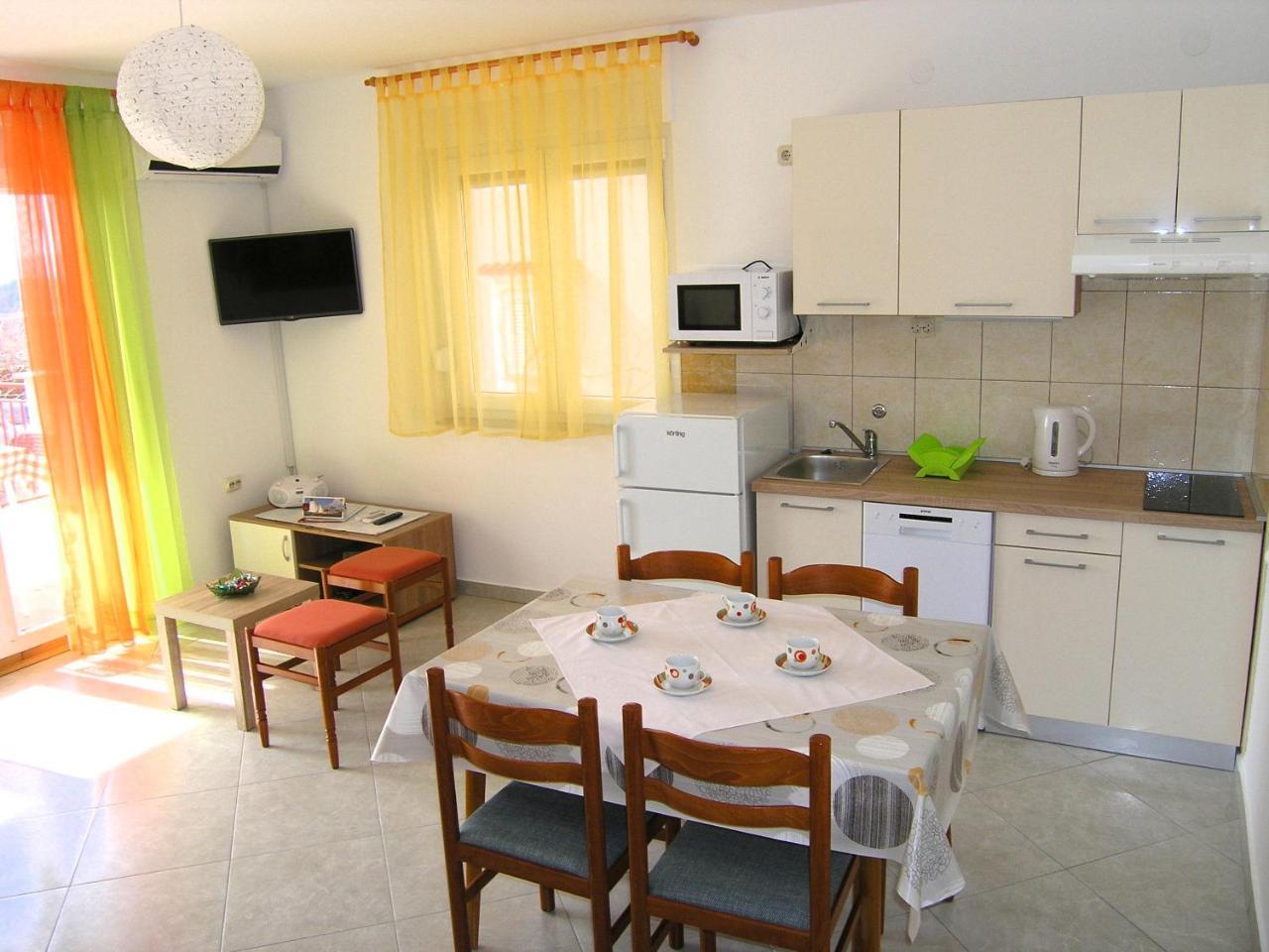 Apartments Natasa Krk Town Εξωτερικό φωτογραφία