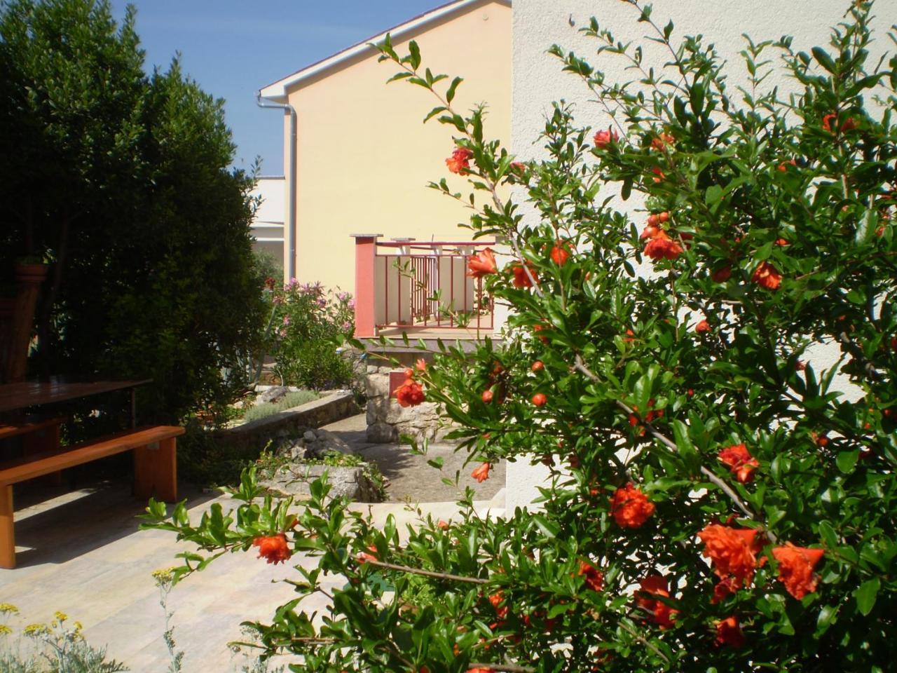 Apartments Natasa Krk Town Εξωτερικό φωτογραφία