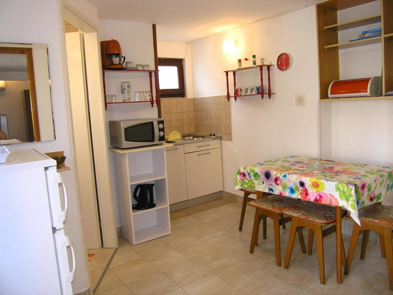 Apartments Natasa Krk Town Εξωτερικό φωτογραφία